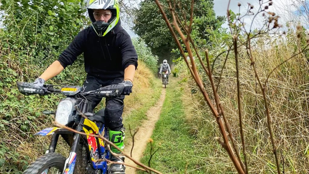 elektirsch offroad rijden E-Training Sur-ron Endurofun 6